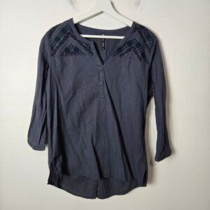 KUHL Women's Size L Organic Cotton Geometric Print Button Back Top Grey Blue